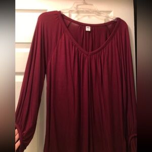 NWOT Old Navy Maroon / Red V Neck Long Sleeve Medium